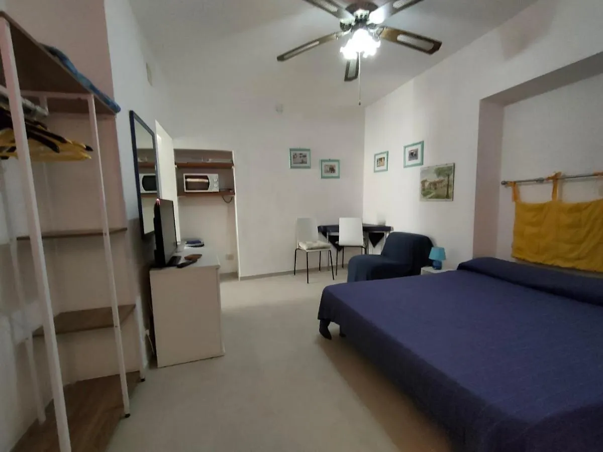 Holiday home Casa Centurioni Villa Giglio Castello Italy